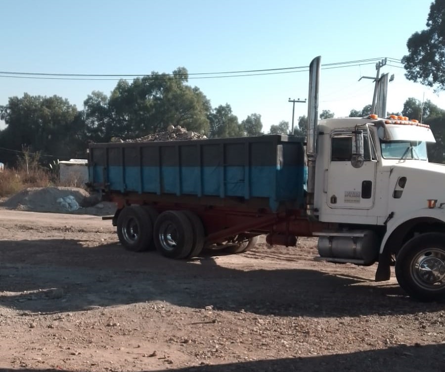 Servicios Especializados de Transporte para Concreto y Residuos de Construcción